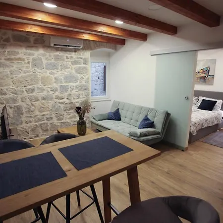 New Jakov & Niko Apartman Split