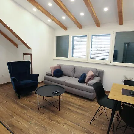 New Jakov & Niko Apartman