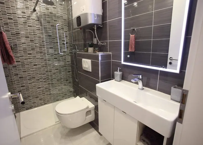 Lägenhet New Jakov & Niko