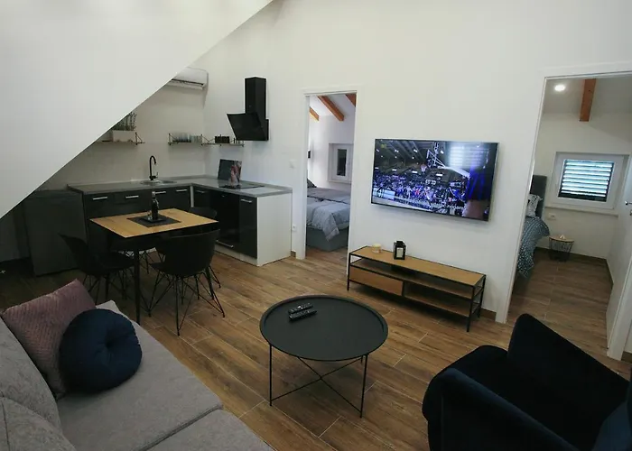 Lägenhet New Jakov & Niko