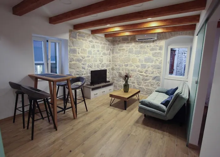 Lägenhet New Jakov & Niko