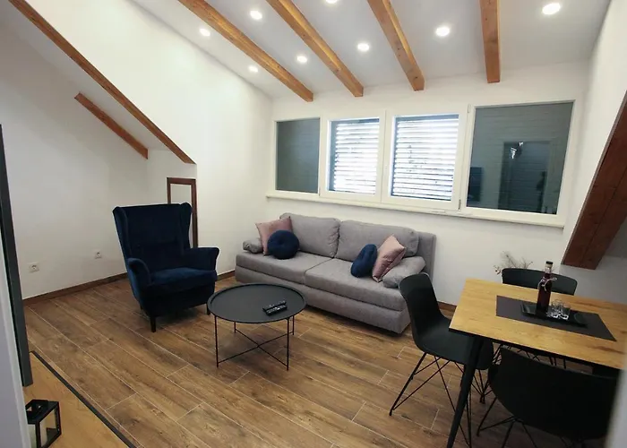 New Jakov & Niko Lägenhet