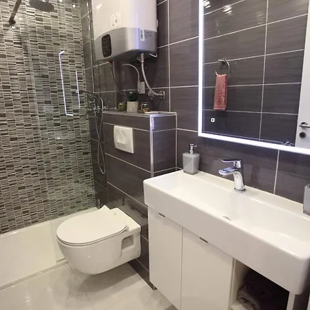 Apartamento New Jakov & Niko