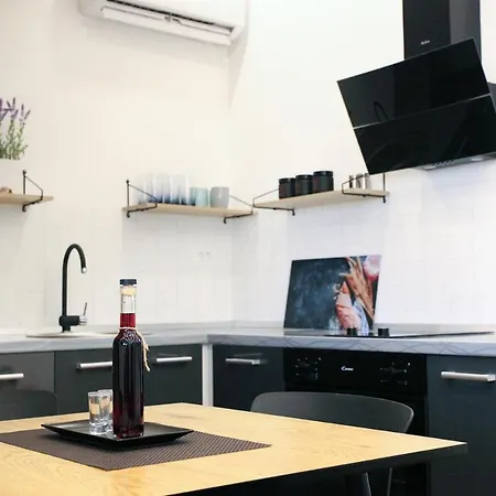 New Jakov & Niko Appartement Split