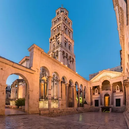 New Jakov & Niko Split